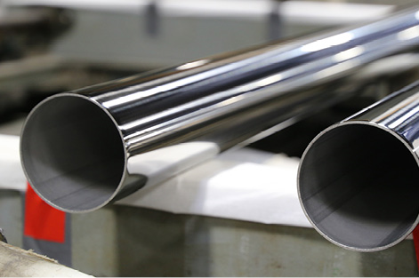 BUTTING-Produktion von geschliffenen Receiver-Rohren für den weltgrößten Solarpark. 